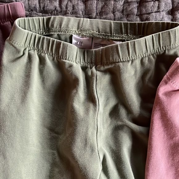 Trio of H&M Baby Girl Leggings - Picture 4 of 8